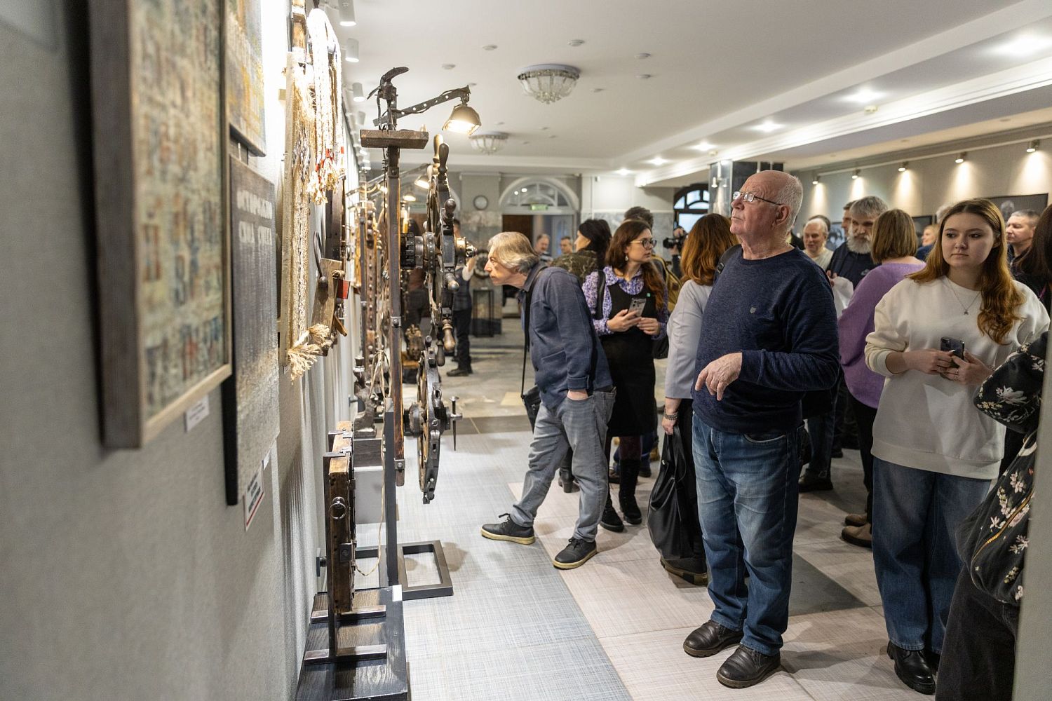 Открытие персональной выставки «Урбанистический оксюморон» Андрея Вениаминовича Бортникова