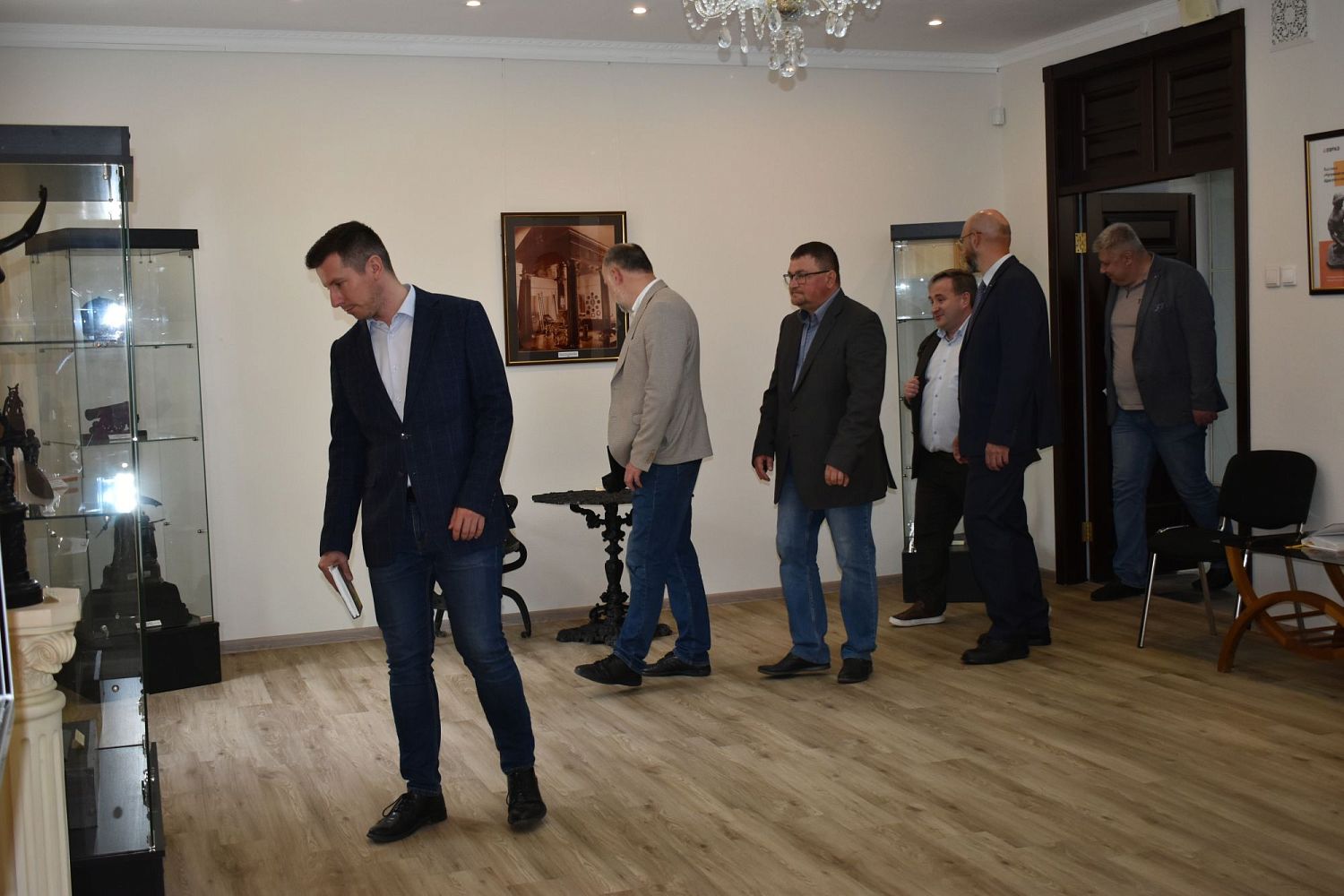 В преддверии Дня металлурга открытие двух художественных выставок в музейно-выставочном центре ЕВРАЗ НТМК 